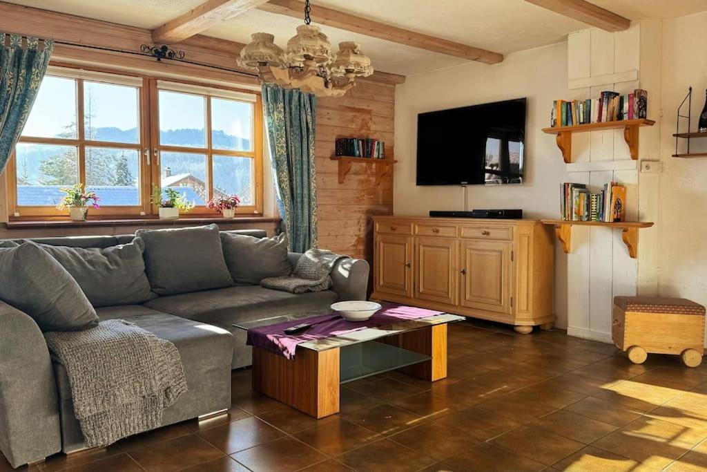 Romantisches Alpenchalet - Mit Sauna Und Kamin - Ruhig Und Zentral Bad Tölz Exterior foto